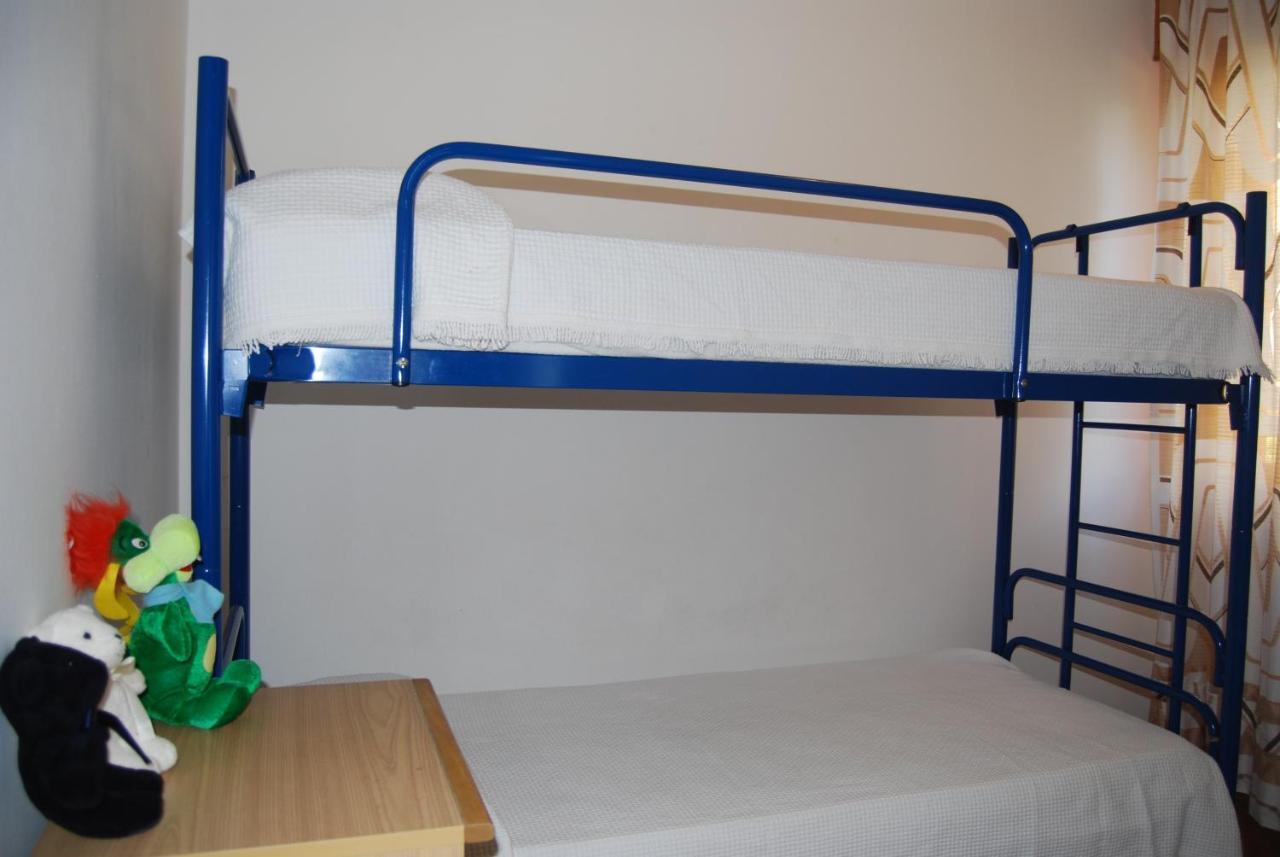 Apartment Welcoming Flat For 6 Guests Next To The *